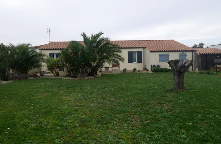 AIGREFEUILLE D'AUNIS — photo 3