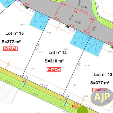 Terrain 310 m²