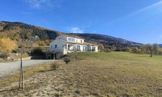 Maison 8 Pièces 210 m² à vendre à Annot (04240)