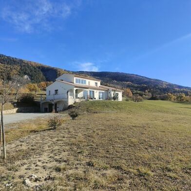 Maison 8 pièces 561000 €