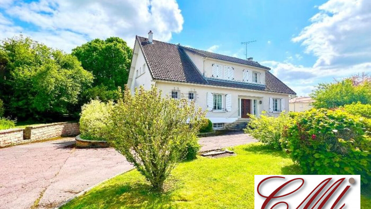 maison 8 pièces 235 m2 à vendre à Vitry-le-François (51300)