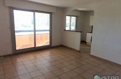 location appartement 910 € CC /mois à proximité de Signes (83870)