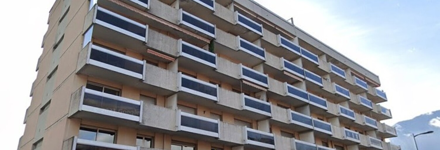 Commerce  120 m² à louer à Cluses (74300)