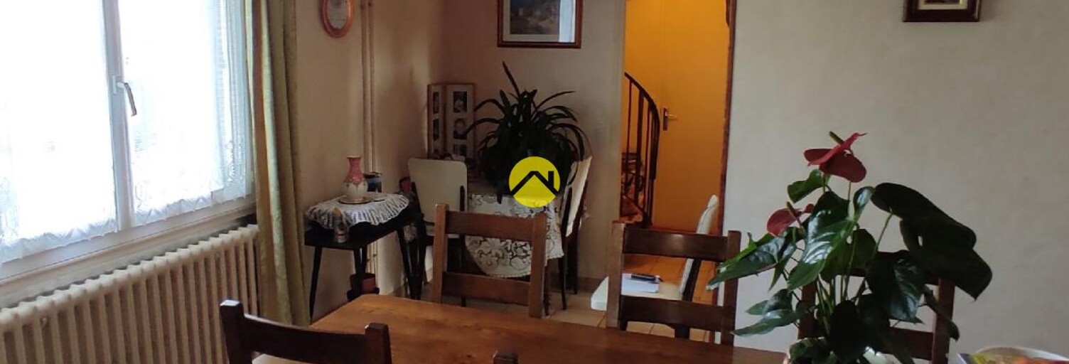 Maison 4 Pièces 81 m² à vendre à Bourbon-l'Archambault (03160)