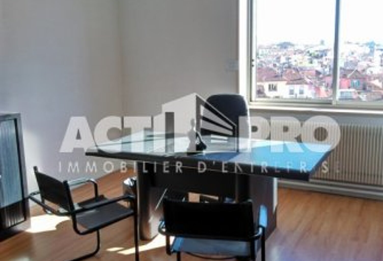 Bureaux à vendre — photo 1