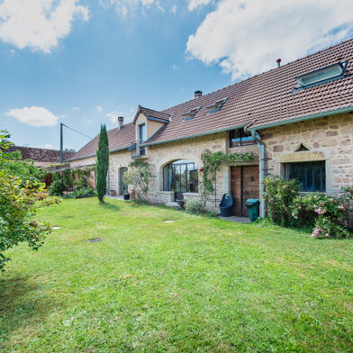 Maison 6 pièces 285 m²