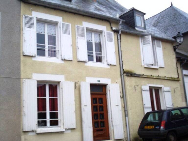 GRANDE MAISON DE BOURG 10 PIECES 182.4 M2 AU COEUR DE SAINT-SAULGE 59000 EUROS — photo 1