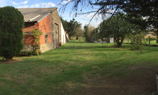 Terrain  1021 m² à vendre à Saint-Cyr-du-Doret (17170)