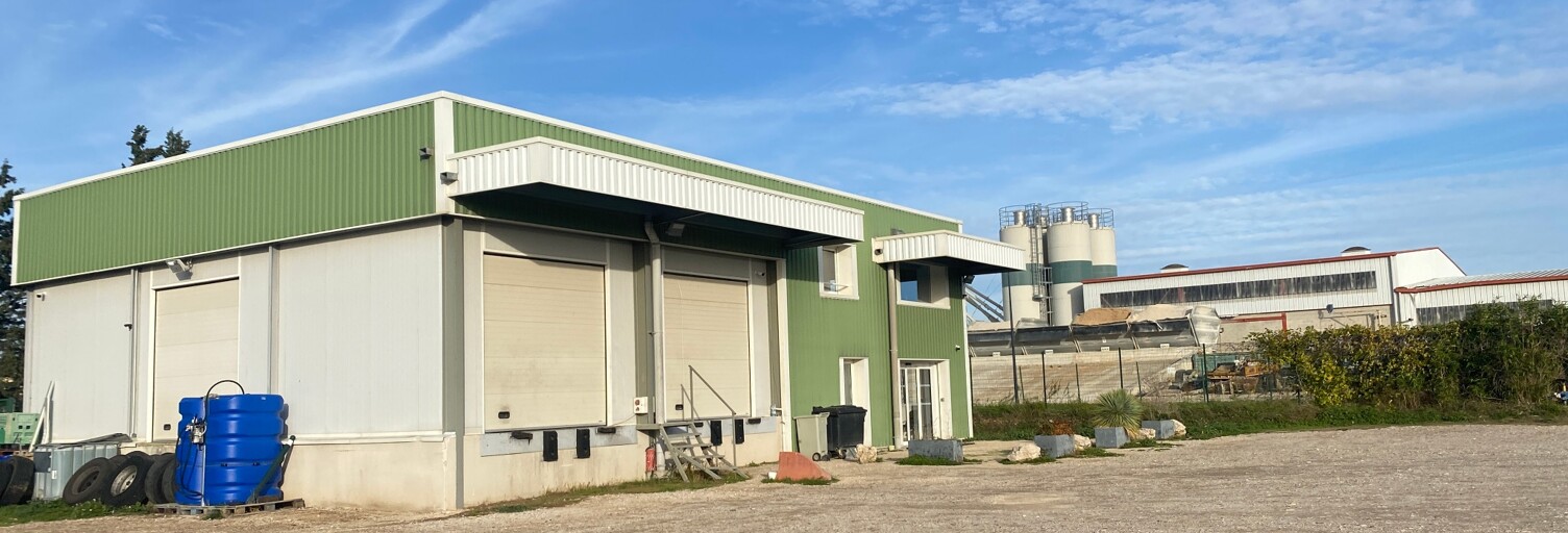 Local industriel   m² à vendre à Pernes-les-Fontaines (84210)