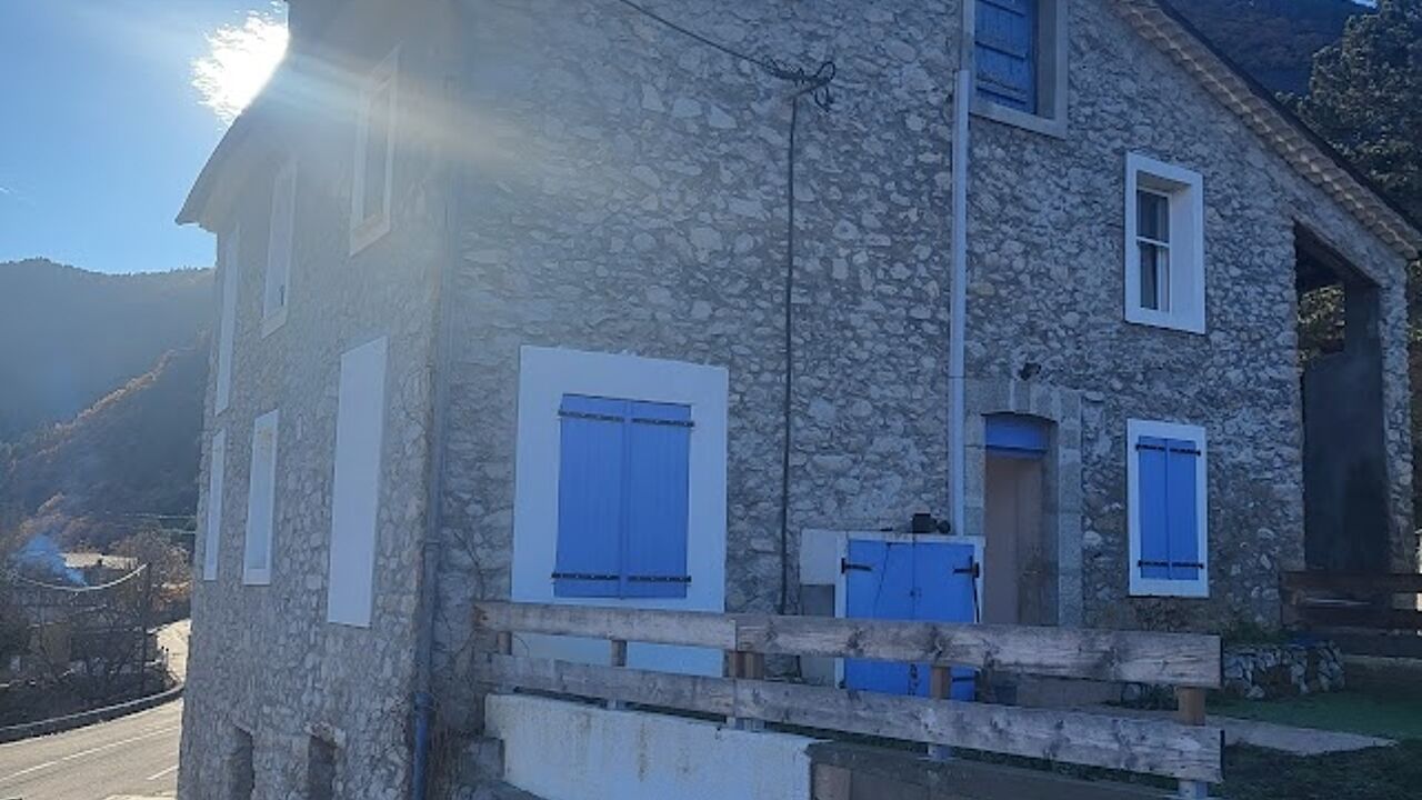 appartement 5 pièces 94 m2 à vendre à Entrevaux (04320)