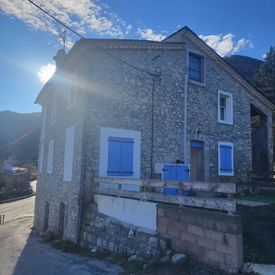 Appartement 5 pièces 216000 €