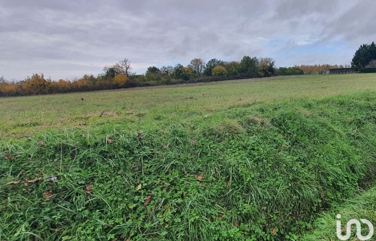 Terrain 957 m²