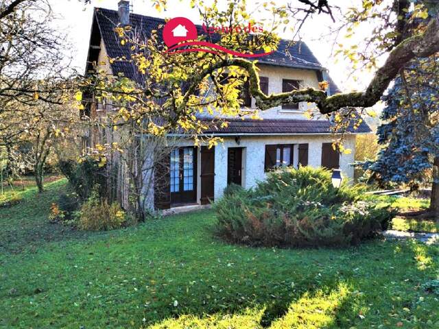 Maison 6 pièces 140 m² à Rosay — photo du bien