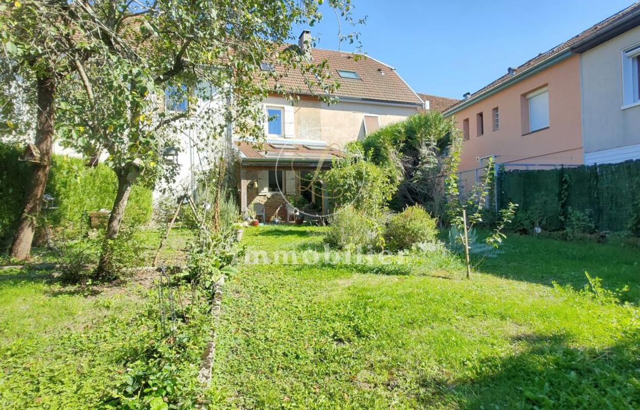 maison 5 pièces 134 m2 à vendre à Baume-les-Dames (25110)