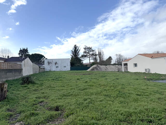 TERRAIN A BÂTIR - SAINT AUGUSTIN — photo du bien