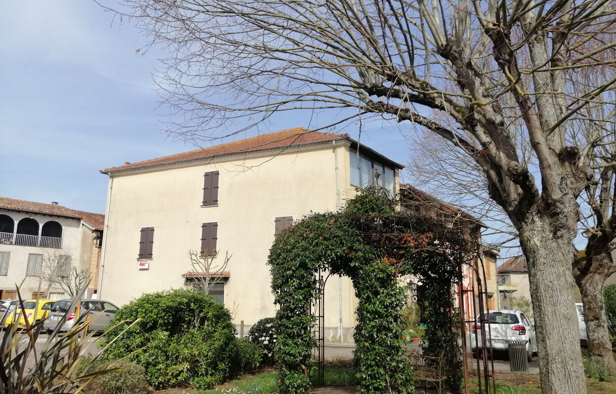 maison 10 pièces 240 m2 à vendre à Simorre (32420)