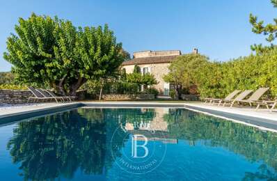 vente maison 2 350 000 € à proximité de Roussillon (84220)