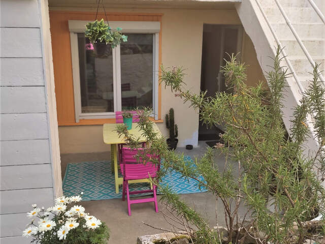 Appartement  Oloron Sainte Marie 4 pièce(s) 100 m2 — photo du bien