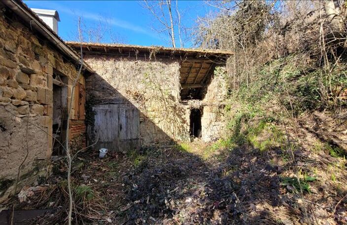 Maison en pierre de 4 pièces principales — photo 2