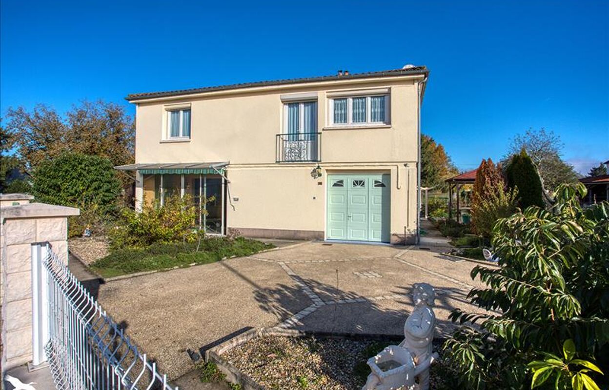 maison 6 pièces 120 m2 à vendre à Saint-Léon-sur-l'Isle (24110)