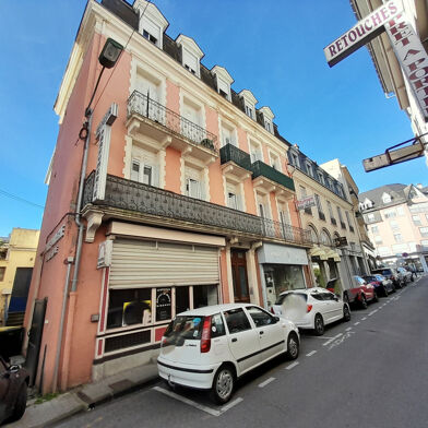 Immeuble  280800 €