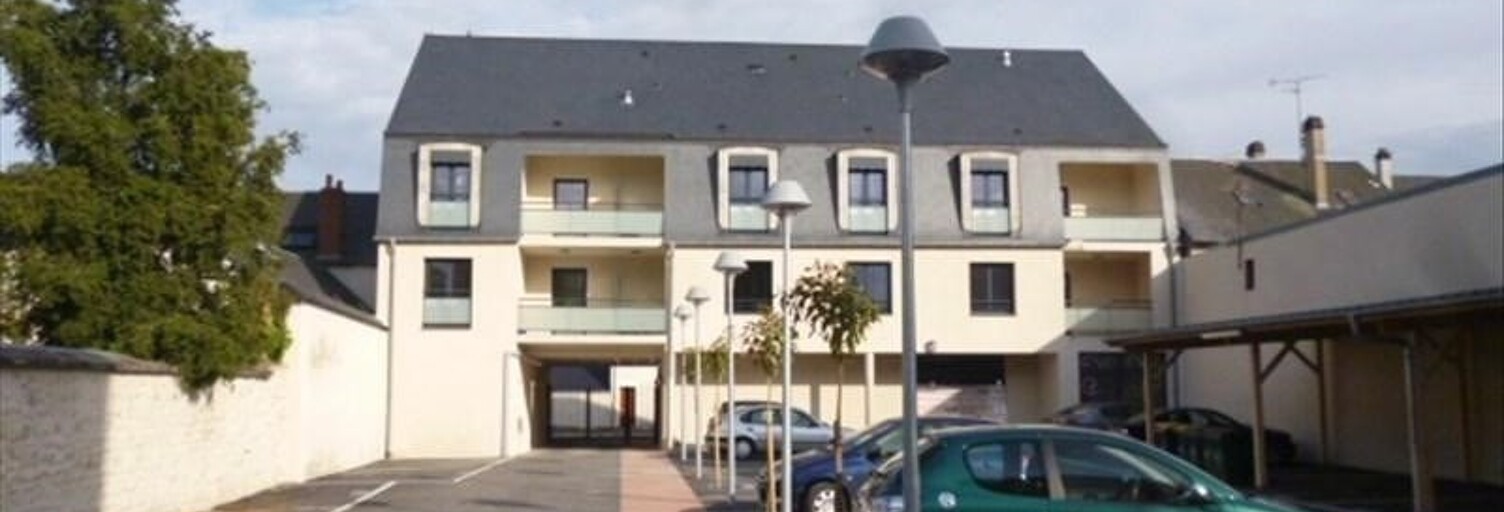 Garage   m² à louer à Bourges (18000)