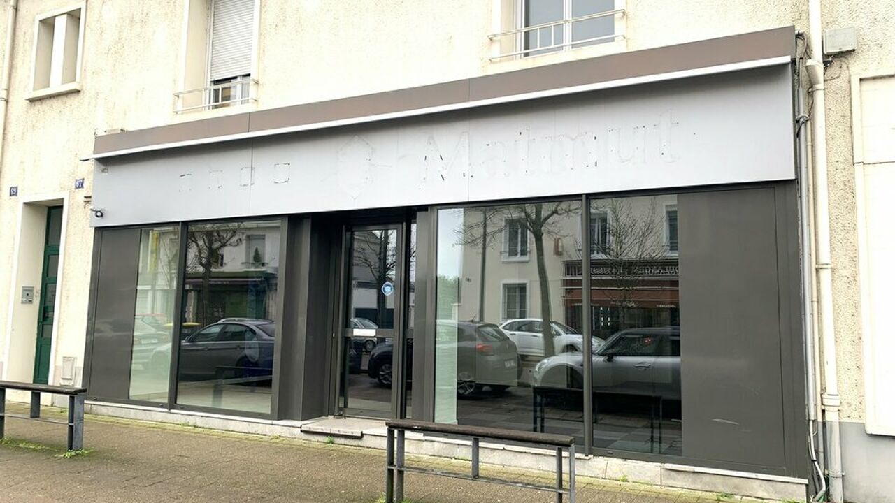 commerce  pièces 69 m2 à louer à Saint-Pierre-des-Corps (37700)