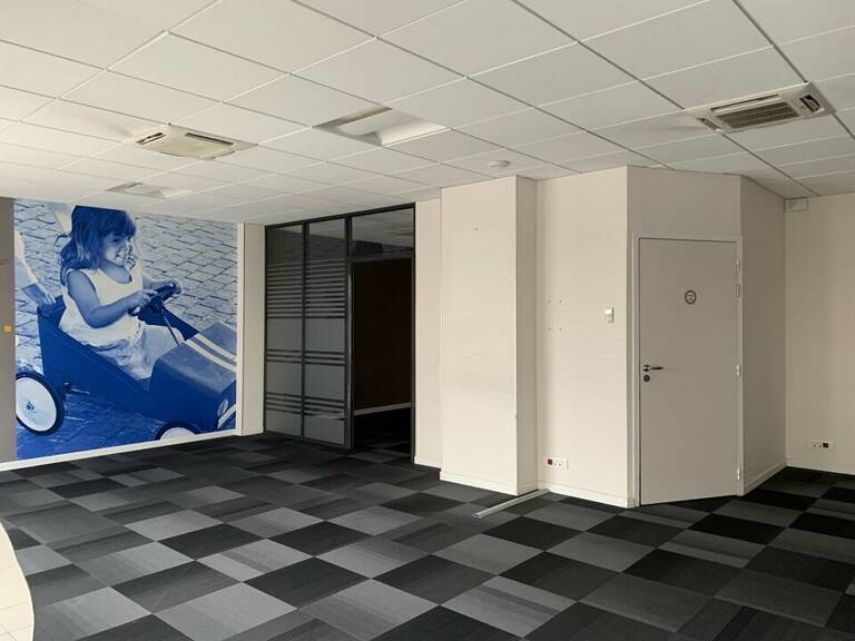 à LOUER — photo 1