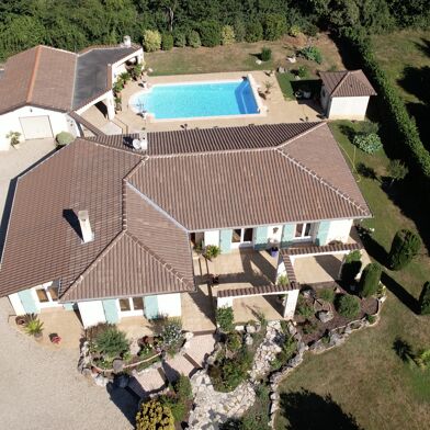 Maison 7 pièces 318000 €