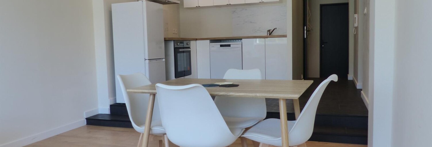 Immeuble  201 m² à vendre à Grenoble (38000)
