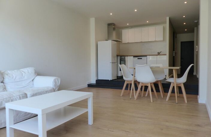 Ensemble de 7 Logements meublés / 8 Rue DUPLOYE — photo 3