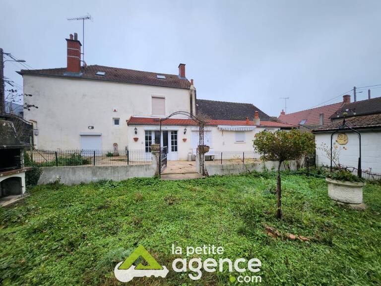 Charmante maison édifiée sur 380 m2 de terrain comprenant 4 — photo 1