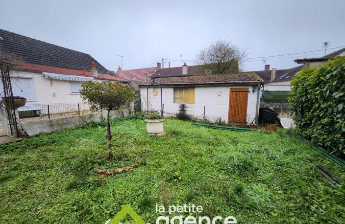 Charmante maison édifiée sur 380 m2 de terrain comprenant 4 — photo 2