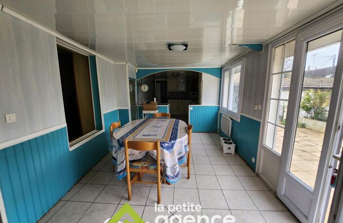 Charmante maison édifiée sur 380 m2 de terrain comprenant 4 — photo 3