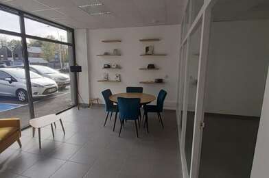 Commerce 3 pièces 800 €