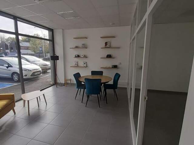 Local commercial - 60m ² — photo du bien