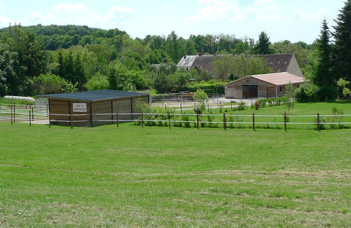 Centre équestre à vendre sur 7 200 m² — photo 2
