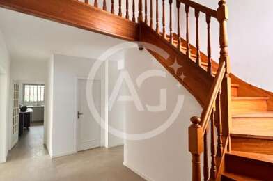 Maison 6 pièces 1630 €