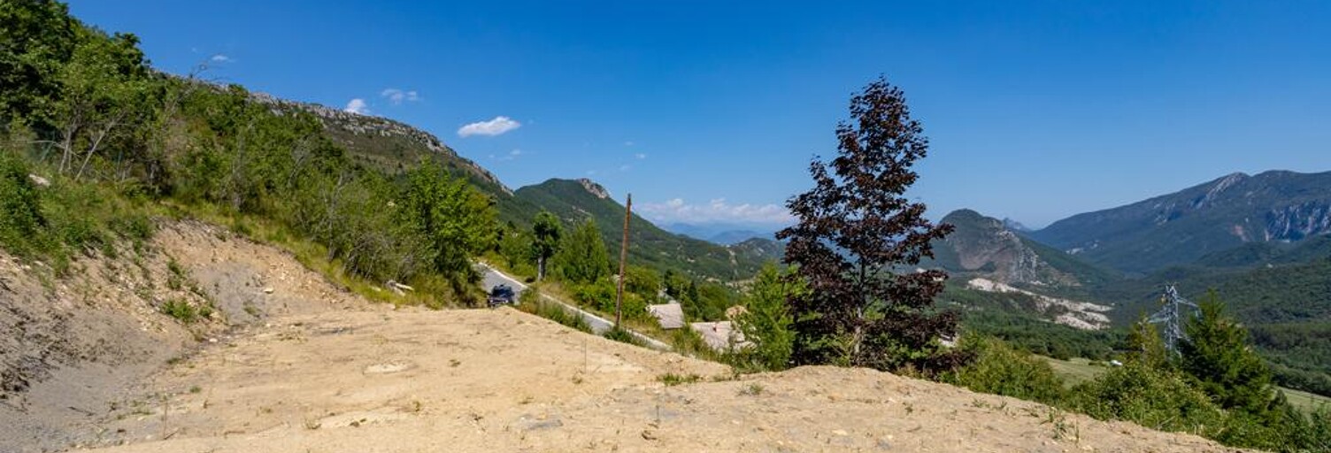 Terrain  1450 m² à vendre à Briançonnet (06850)