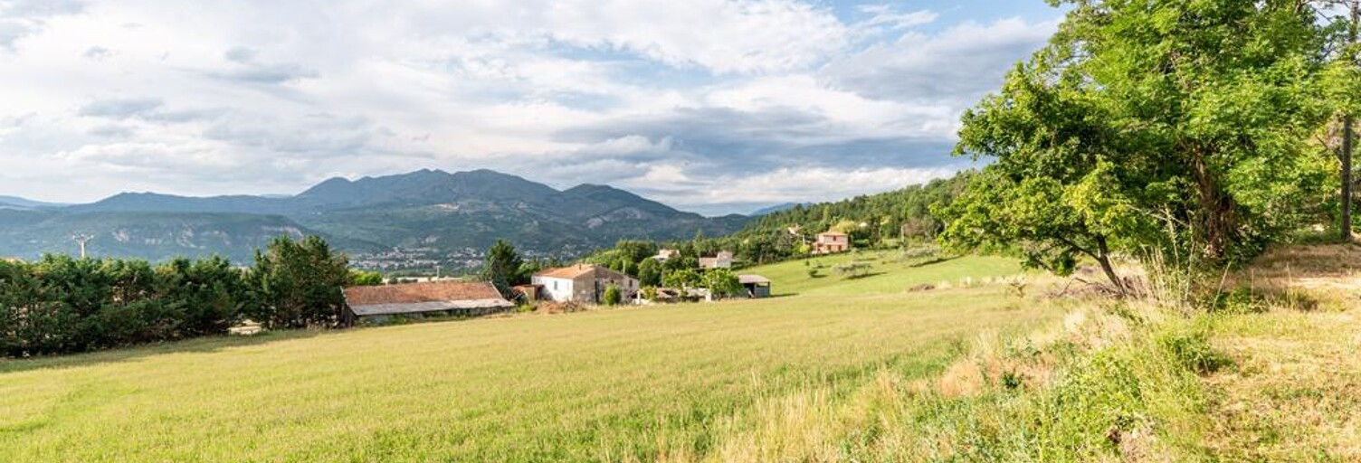 Terrain  480000 m² à vendre à Digne-les-Bains (04000)