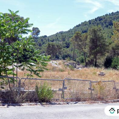 Terrain  2103000 €