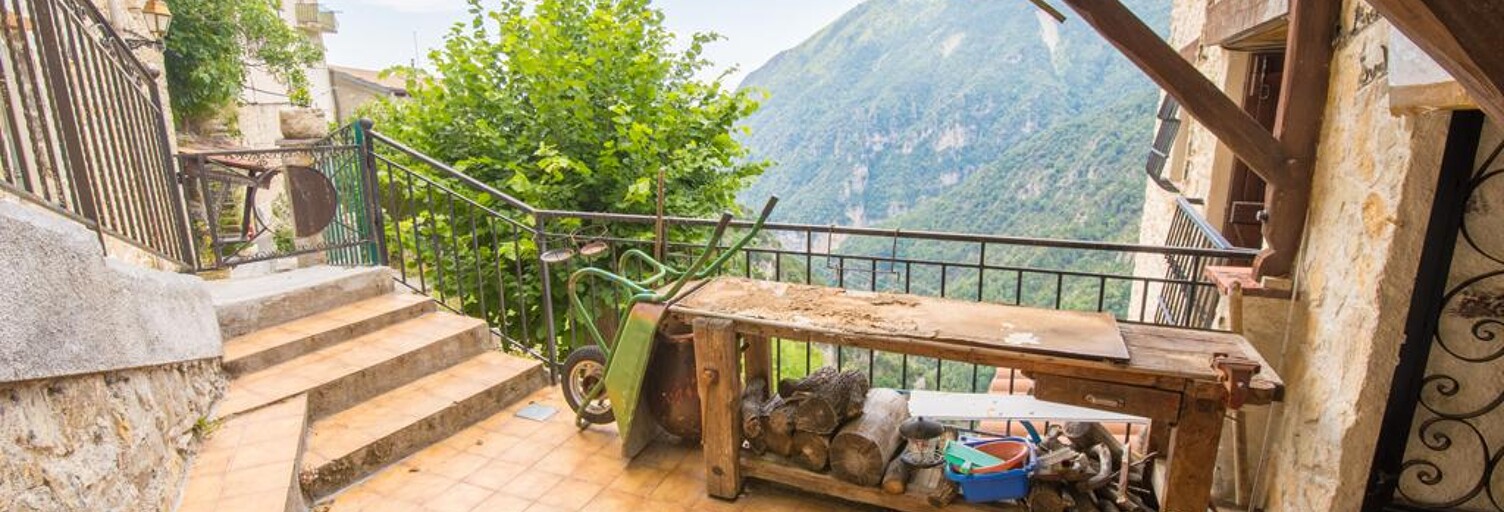 Appartement 3 Pièces 65 m² à vendre à Bairols (06420)