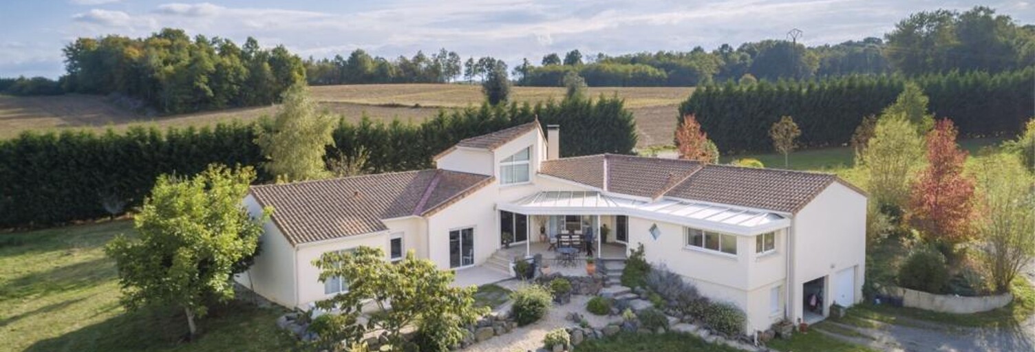 Maison 13 Pièces 284 m² à vendre à Montembœuf (16310)