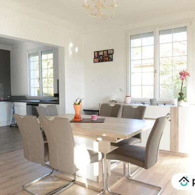 Maison 8 pièces 210000 €