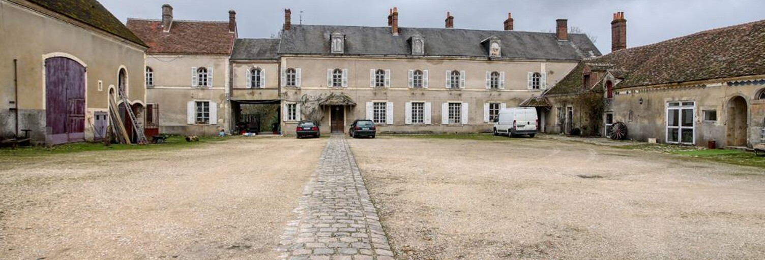 Maison 10 Pièces 400 m² à vendre à Nogent-le-Rotrou (28400)