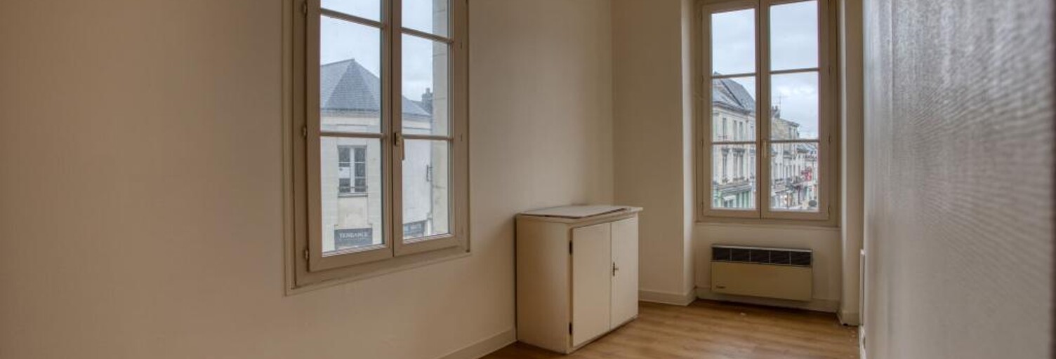 Immeuble  140 m² à vendre à Baugé-en-Anjou (49150)