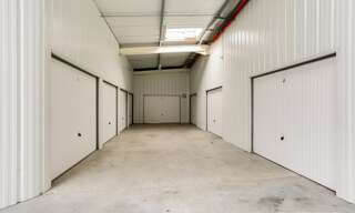 Immeuble  1460 m² à vendre à Corme-Écluse (17600)