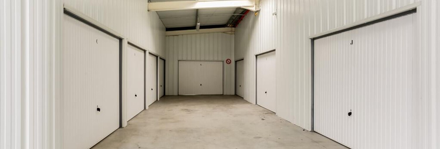 Immeuble  1460 m² à vendre à Corme-Écluse (17600)