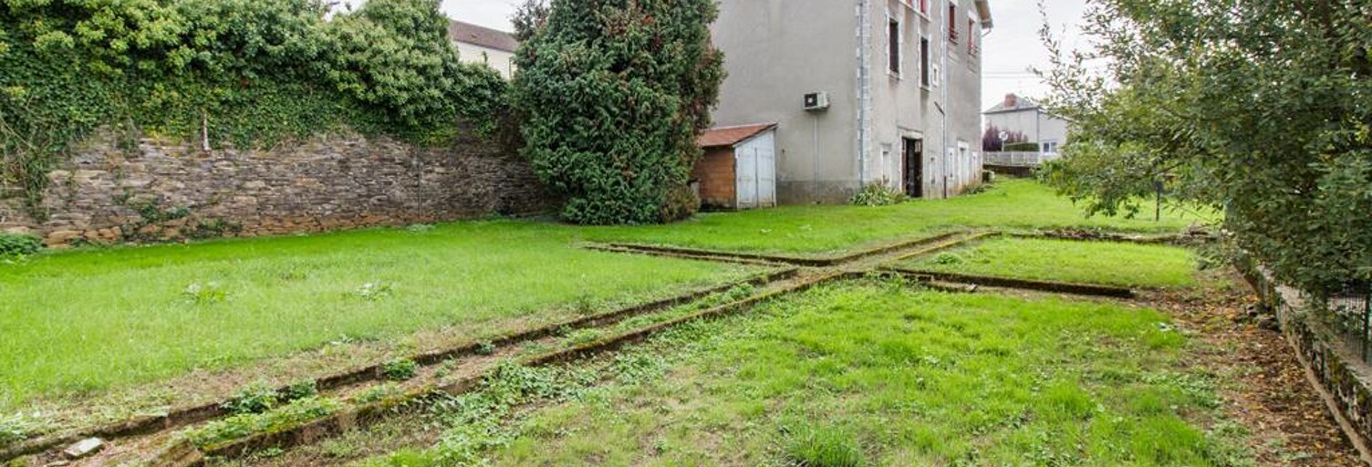 Maison 8 Pièces 240 m² à vendre à Thiviers (24800)