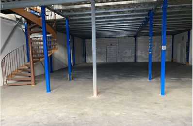 location local industriel 6 240 € CC /mois à proximité de Puteaux (92800)